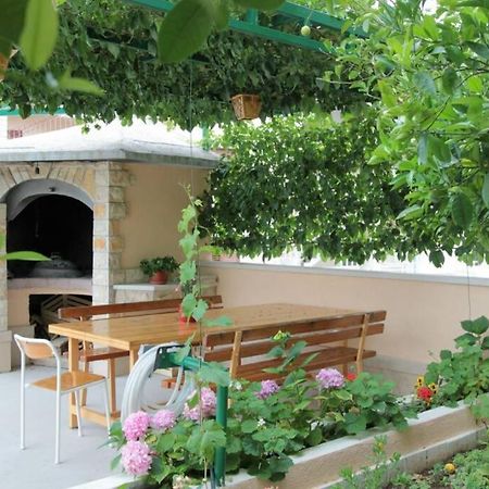 Cosey Studio Apartment For 2 Free Private Parking Makarska Luaran gambar