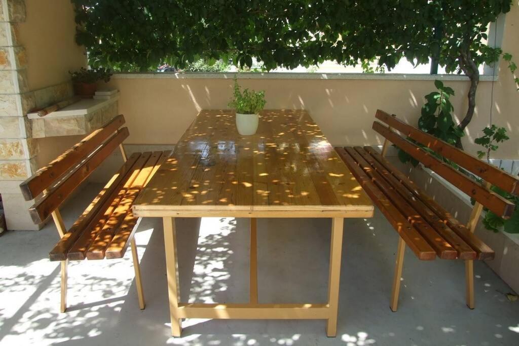 Cosey Studio Apartment For 2 Free Private Parking Makarska Luaran gambar