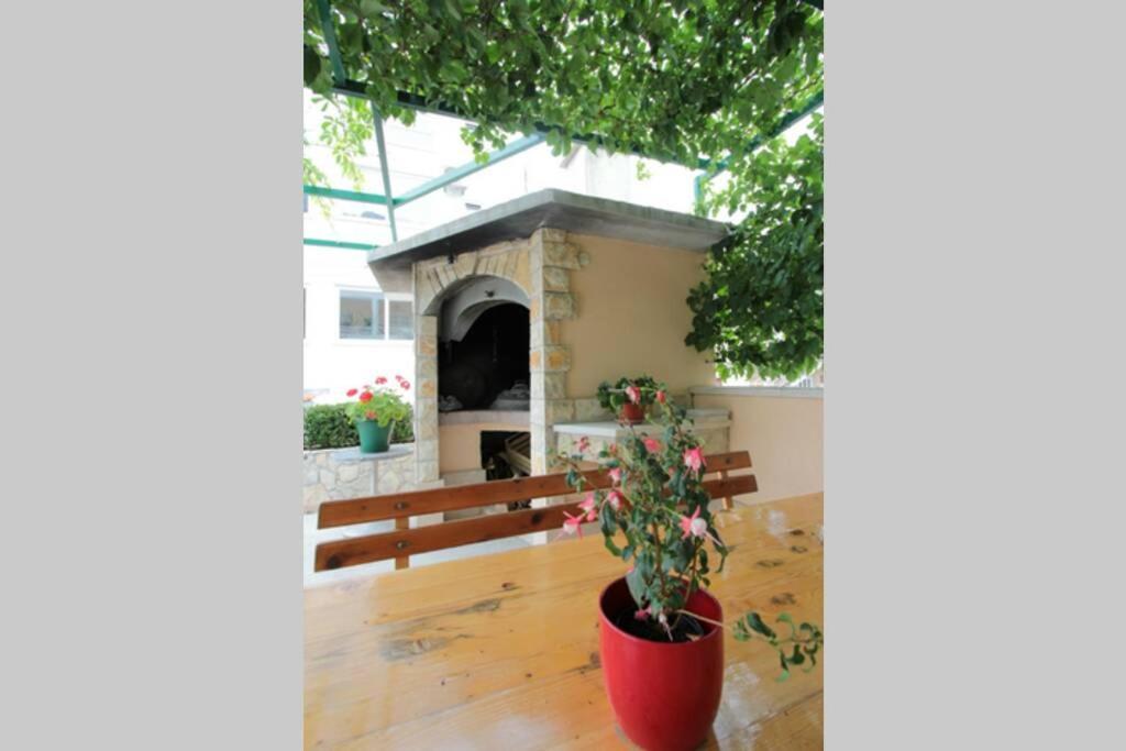 Cosey Studio Apartment For 2 Free Private Parking Makarska Luaran gambar